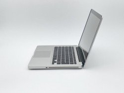 MacBook Pro 13" - Procesador i5 de doble núcleo a 2.4GHz - Disco 256Gb SSD + 500Gb HDD - RAM 8Gb