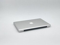 MacBook Pro 13" - Procesador i5 de doble núcleo a 2.4GHz - Disco 256Gb SSD + 500Gb HDD - RAM 8Gb