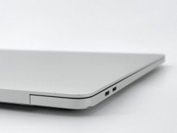 MacBook Pro 16" Touch Bar (2019) - Intel Core i7 2.6GHz 6 núcleos - SSD 512GB - RAM 16GB - Plata