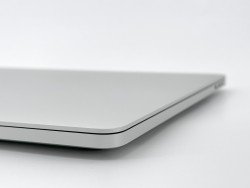 MacBook Pro 16" Touch Bar (2019) - Intel Core i7 2.6GHz 6 núcleos - SSD 512GB - RAM 16GB - Plata