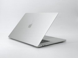 MacBook Pro 16" Touch Bar (2019) - Intel Core i7 2.6GHz 6 núcleos - SSD 512GB - RAM 16GB - Plata