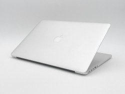 MacBook Pro 15" Retina - Intel Core i7 4 núcleos a 2.2GHz - Disco 1TB SSD - RAM 16GB