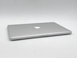 MacBook Pro 15" Retina - Intel Core i7 4 núcleos a 2.2GHz - Disco 1TB SSD - RAM 16GB