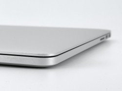 MacBook Pro 15" Retina - Intel Core i7 4 núcleos a 2.2GHz - Disco 1TB SSD - RAM 16GB