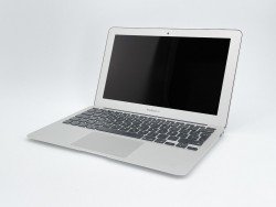 MacBook Air 11" Intel Core i5 1.4GHz 2 núcleos - SSD 128Gb SSD - RAM 4GB