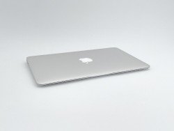 MacBook Air 11" Intel Core i5 1.4GHz 2 núcleos - SSD 128Gb SSD - RAM 4GB