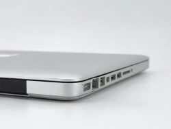 MacBook Pro 13" - Intel Core i5 2.5GHz 2 núcleos - SSD 256Gb - RAM 4GB