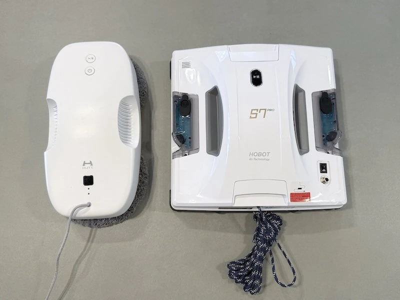Comparativa entre los robots limpiacristales Huut y Hoboot